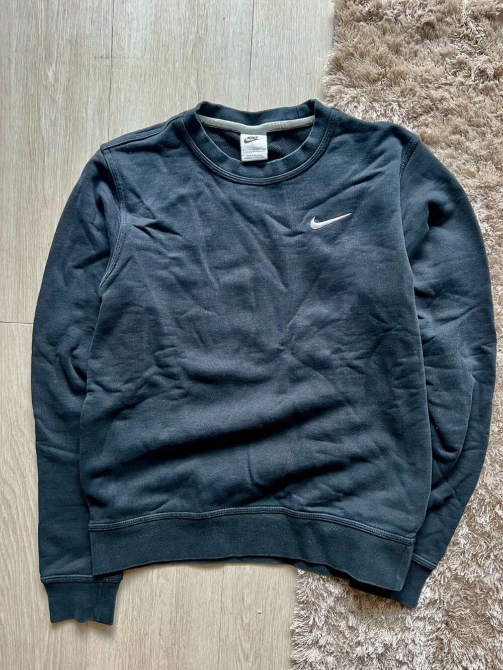 Nike Club Fleece Crewneck Sweater Menโs Small Black 637902-010